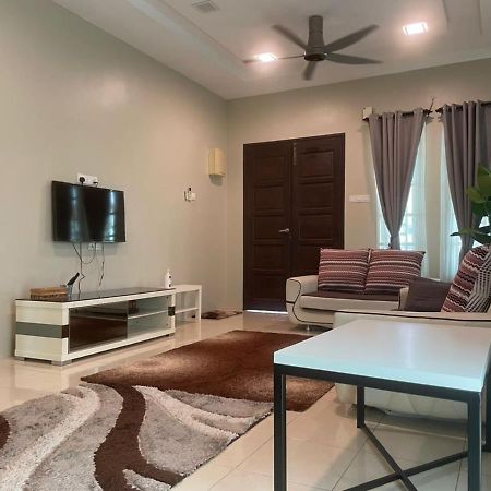 Vistana Indah Homestay อลอร์สตาร์ ภายนอก รูปภาพ