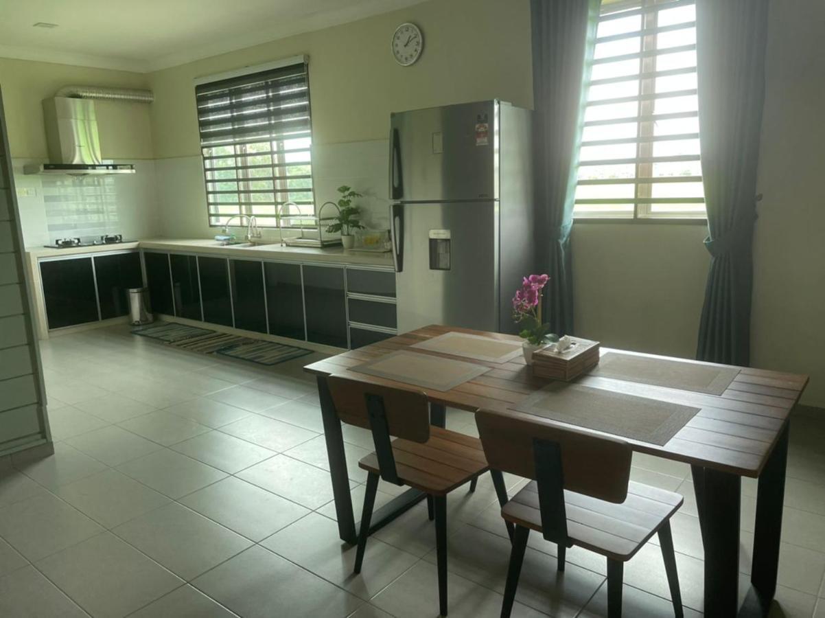 Vistana Indah Homestay อลอร์สตาร์ ภายนอก รูปภาพ