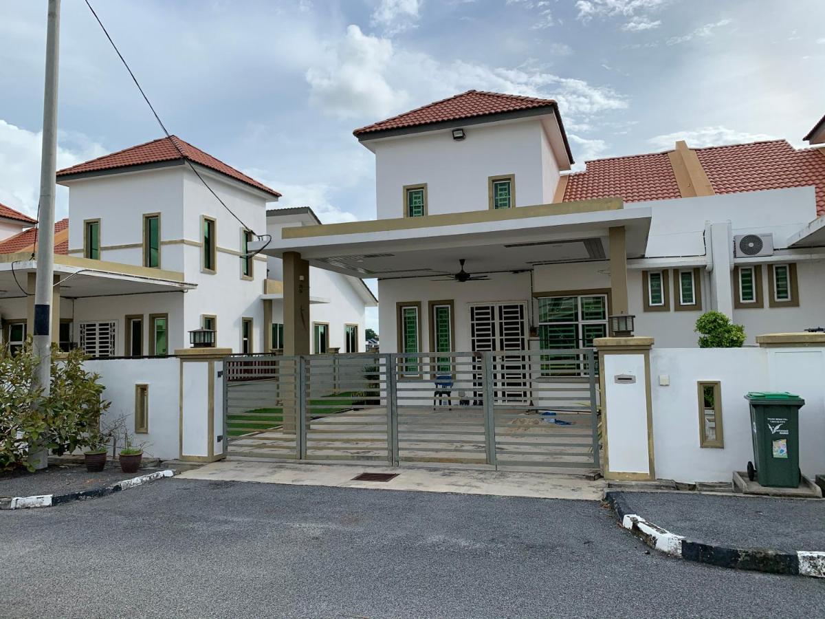 Vistana Indah Homestay อลอร์สตาร์ ภายนอก รูปภาพ