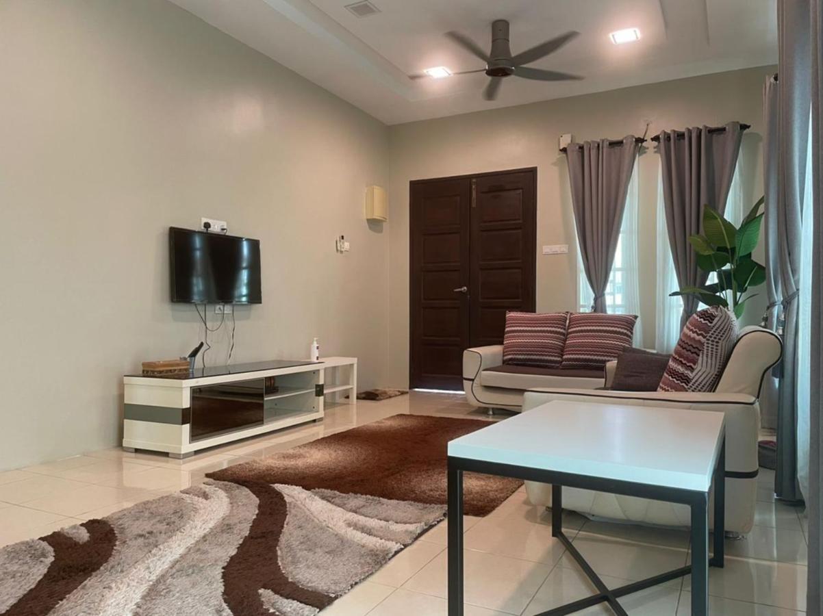Vistana Indah Homestay อลอร์สตาร์ ภายนอก รูปภาพ