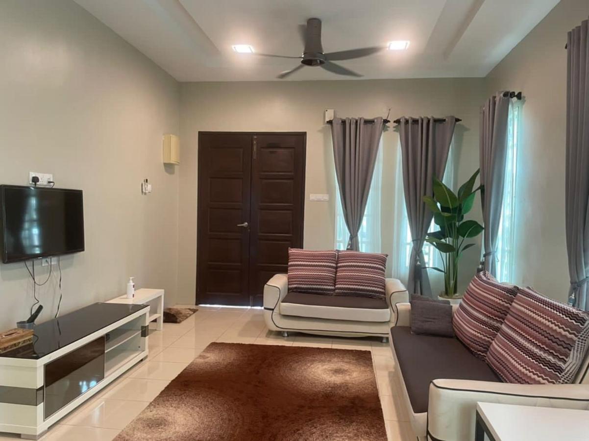 Vistana Indah Homestay อลอร์สตาร์ ภายนอก รูปภาพ